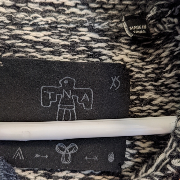 Aritzia wool sweater - Picture 3 of 6